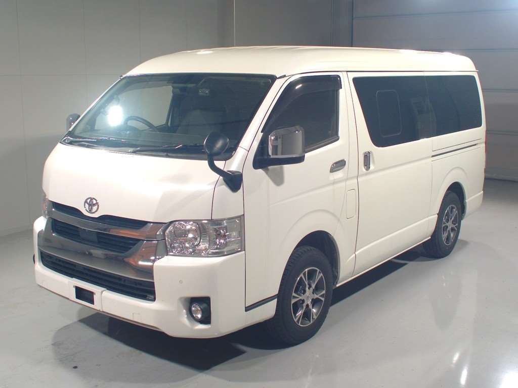 Japan Auction Vehicles 4 2021 Toyota Hiace Super GL 4WD auction photo