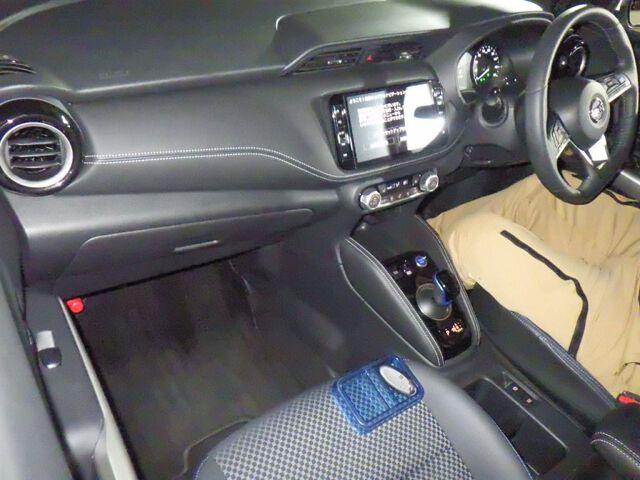 2021 Nissan Kicks X auction photo 3