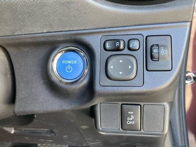 2015 Toyota Aqua S auction photo 5