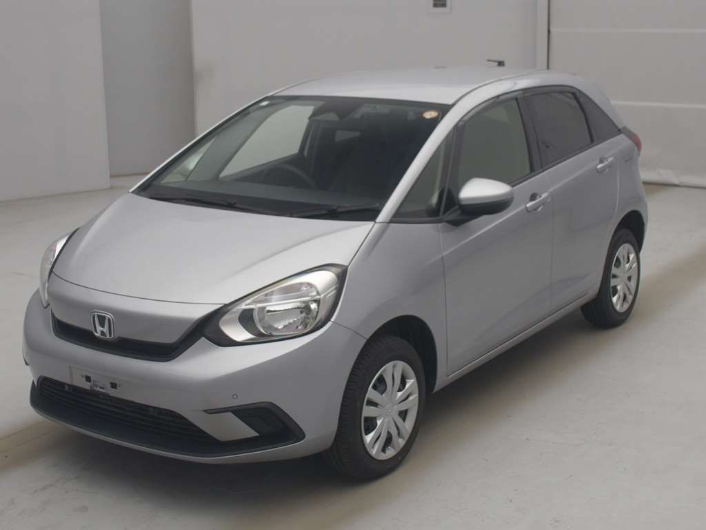 2022 Honda Fit Basic 4WD Japan auction vehicle