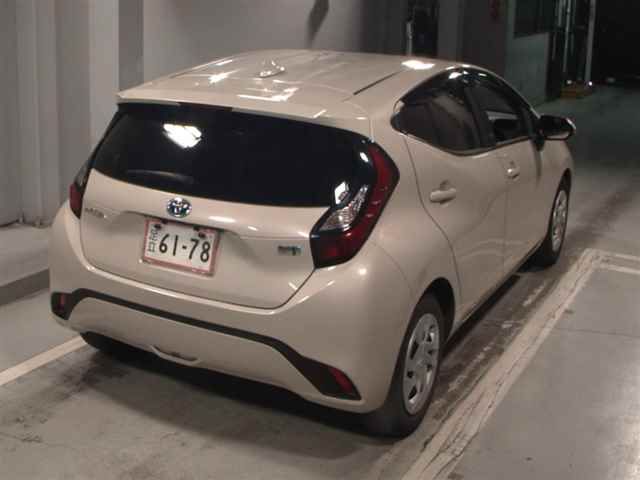 2022 Toyota Aqua X auction photo 5
