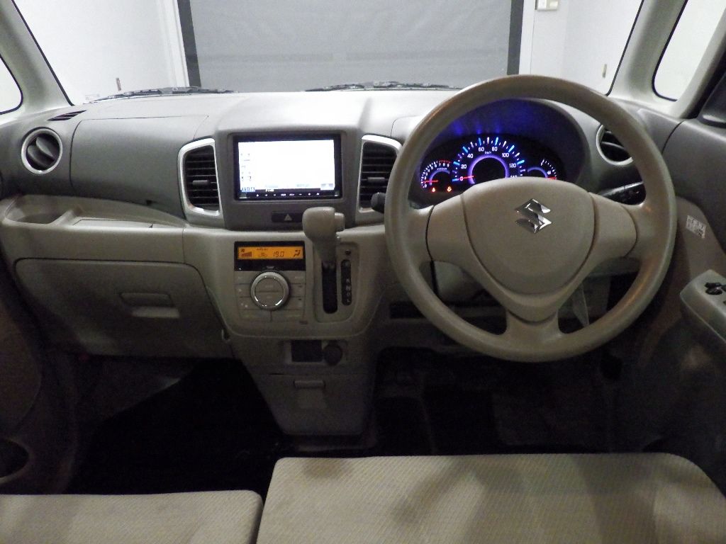 2013 Suzuki Spacia X auction photo 3