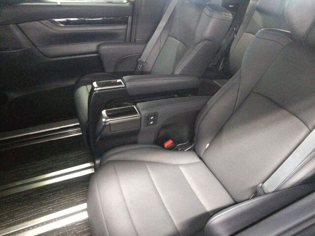 2023 Toyota Alphard SR C Package 4WD auction photo 6