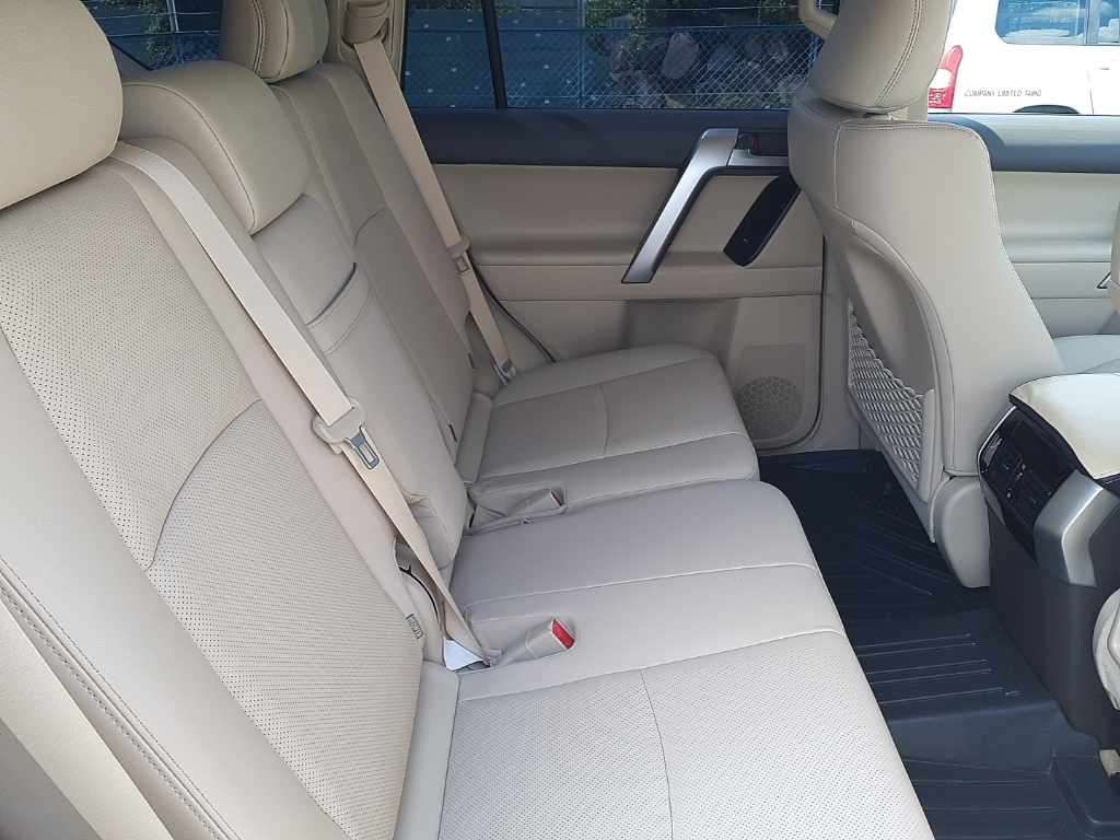 2023 Toyota Land Cruiser Prado TXLパッケージマットブラ 4WD auction photo 11