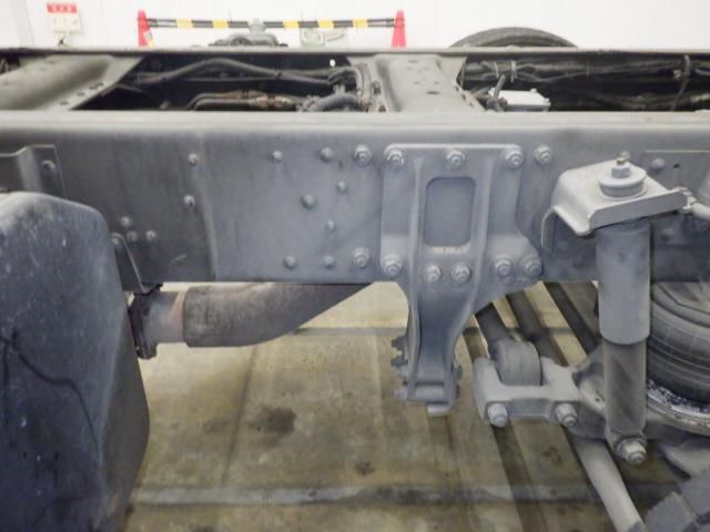 2015 Mitsubishi Fuso chassis auction photo 4