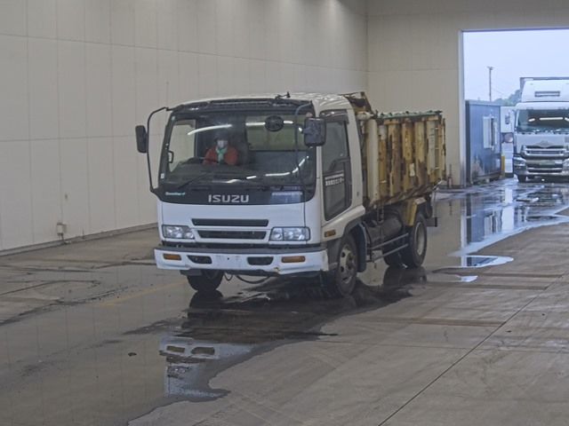 2005 Isuzu Forward ダンプ Japan auction vehicle