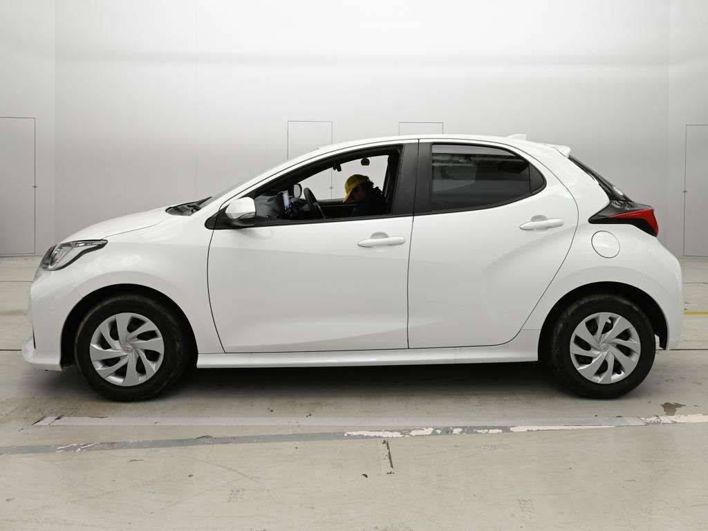 2023 Toyota Yaris G auction photo 4