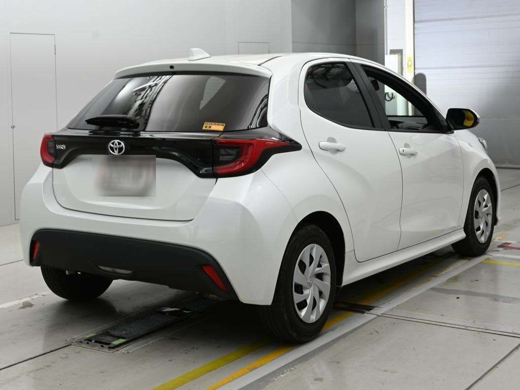 2023 Toyota Yaris G auction photo 2