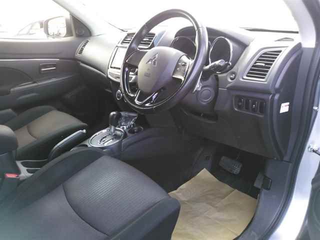 2017 Mitsubishi RVR G auction photo 3