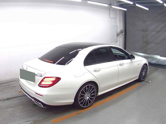 2017 Mercedes-Benz E-Class E43 4MATIC 4WD auction photo 5