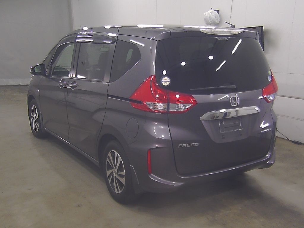 2017 Honda Freed ハイブリッドEX auction photo 5