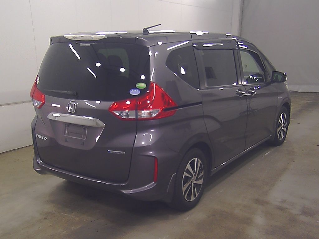 2017 Honda Freed ハイブリッドEX auction photo 2
