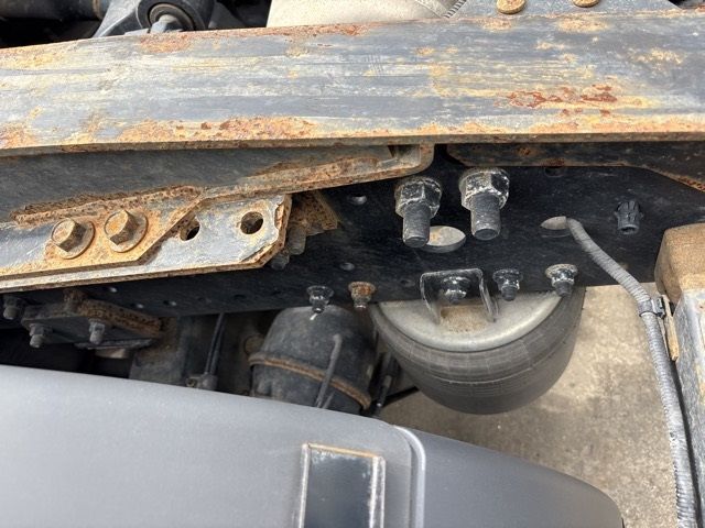 2021 Hino Profia tractor auction photo 13