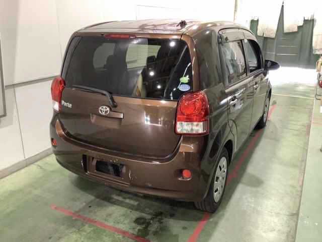2012 Toyota Porte F auction photo 2