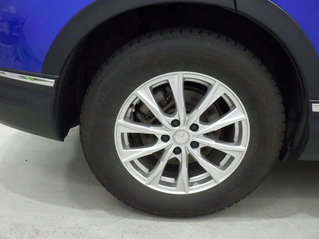 2022 Honda CR-V 4WD e:HEV EX Masterpiece auction photo 9