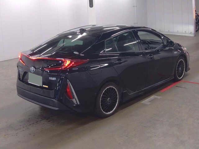 2019 Toyota Prius PHEV Aプレミアム auction photo 5