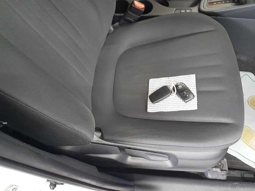 2023 Toyota Yaris X スマートエントリーパッケージ auction photo 10
