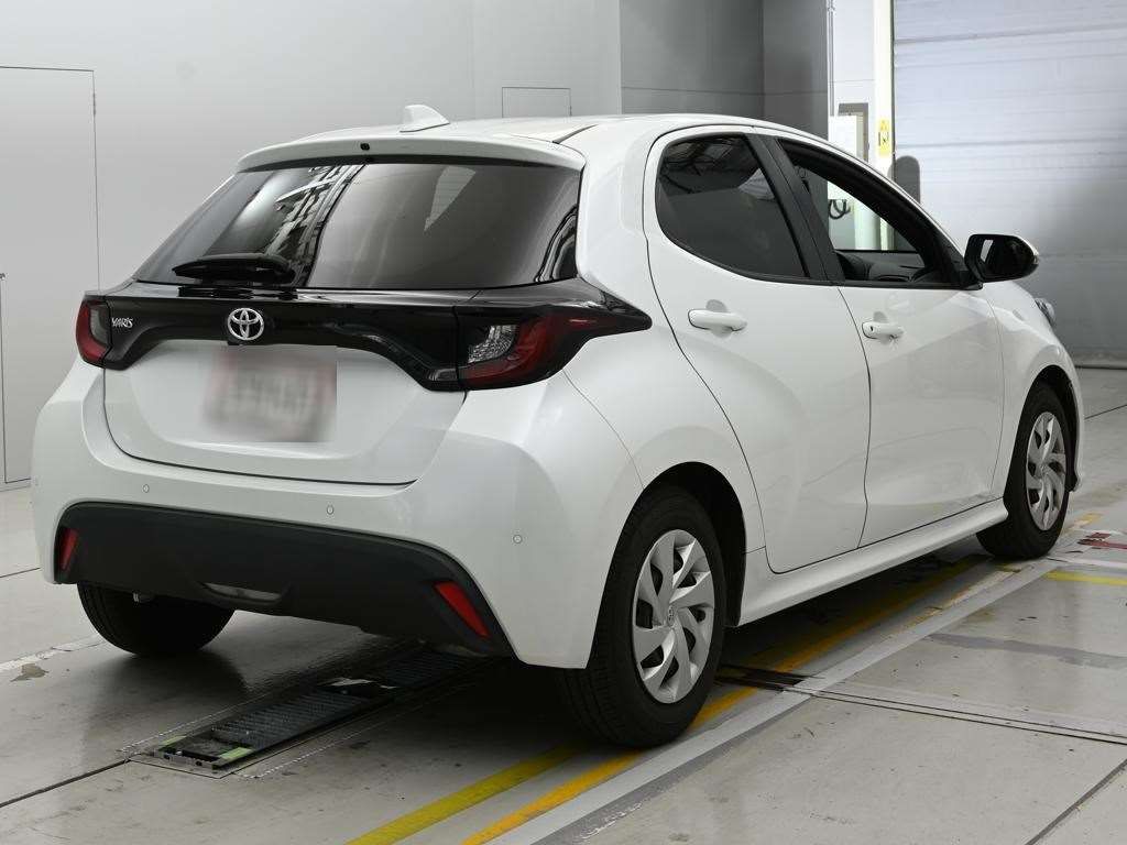 2023 Toyota Yaris X スマートエントリーパッケージ auction photo 2