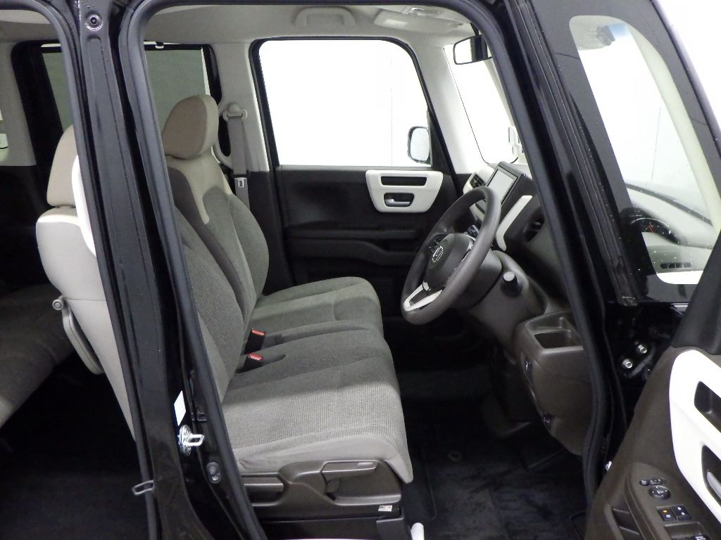 2021 Honda N-BOX L auction photo 6