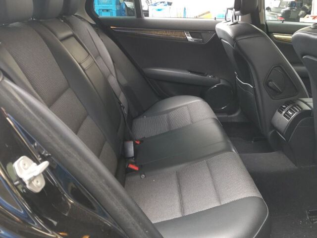 2009 Mercedes-Benz C-Class Station Wagon C200コンプアバンG auction photo 6