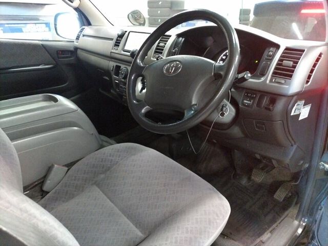 2010 Toyota Hiace ロングスーパーGL 4WD auction photo 3