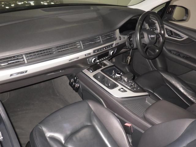 2017 Audi Q7 2.0TFSIクワトロ auction photo 2