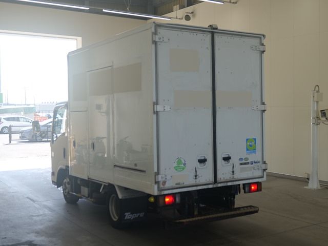 2013 Isuzu Elf Reitou auction photo 2