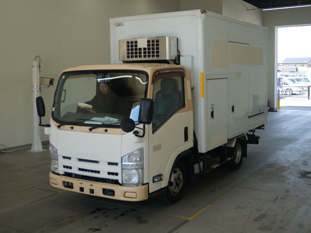 Japan Auction Vehicles 23 2013 Isuzu Elf Reitou auction photo