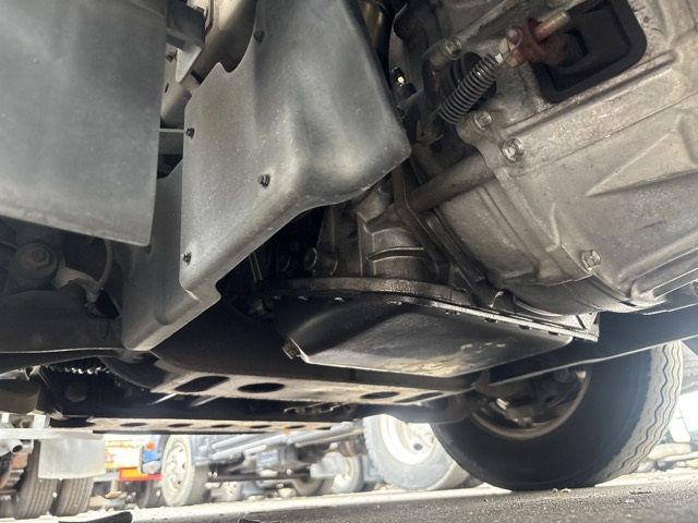 2013 Isuzu Elf Reitou auction photo 11