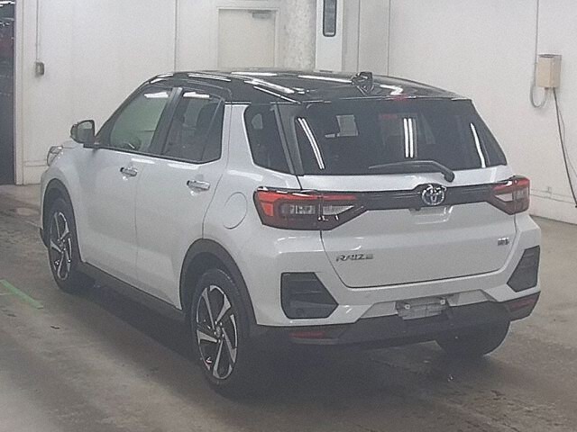 2026 Toyota Raize Hybrid Z auction photo 2