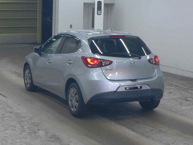 2019 Mazda Demio 15S auction photo 2