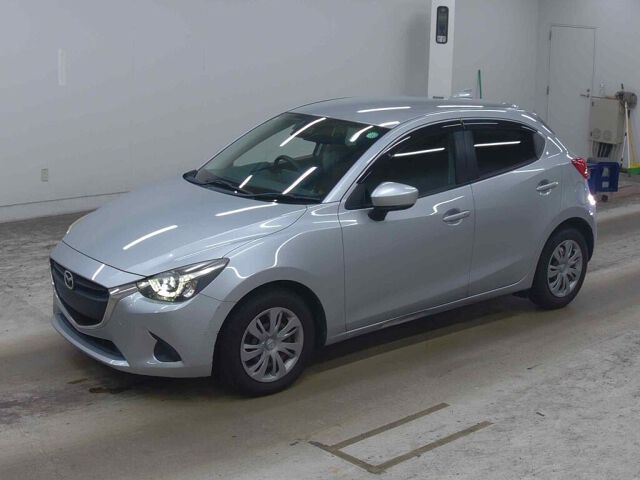 2019 Mazda Demio 15S auction photo 4