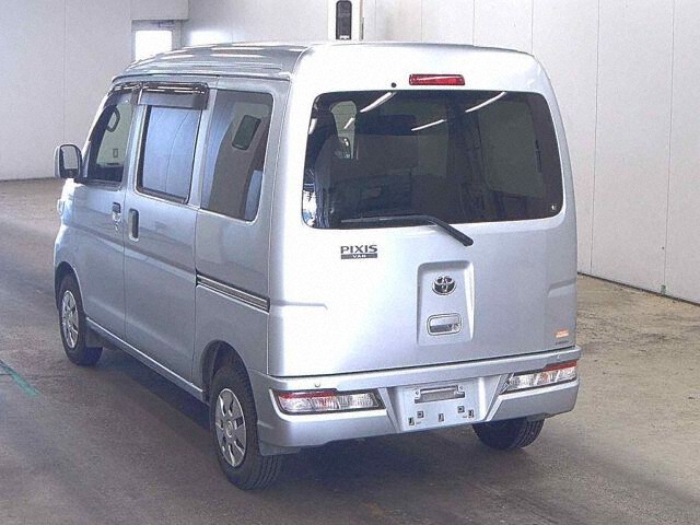 2019 Toyota Pixis Van Cruise SA III 4WD auction photo 2