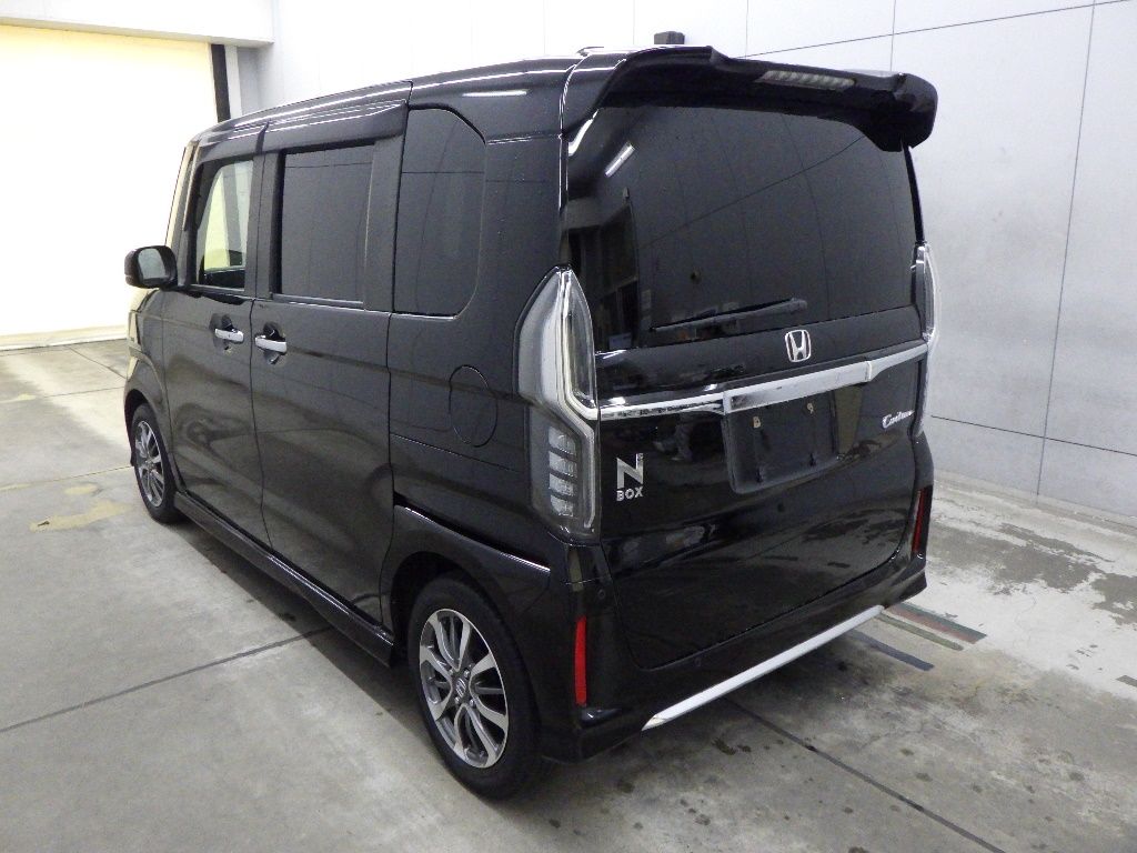 2021 Honda N-BOX カスタムL auction photo 5
