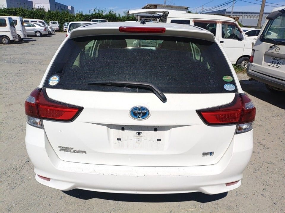 2016 Toyota Corolla Fielder auction photo 5