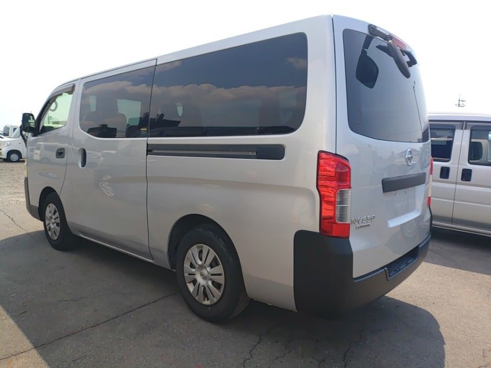 2012 Nissan NV350 Caravan auction photo 6