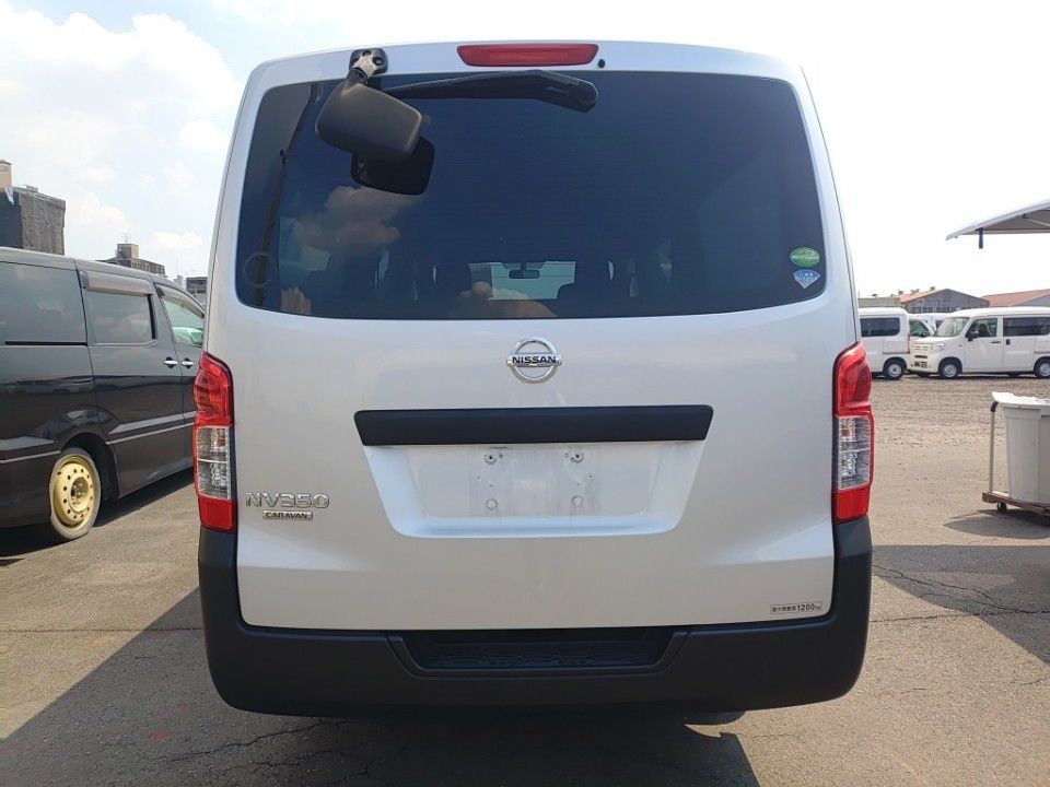 2012 Nissan NV350 Caravan auction photo 5