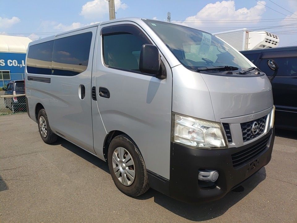 2012 Nissan NV350 Caravan auction photo 4