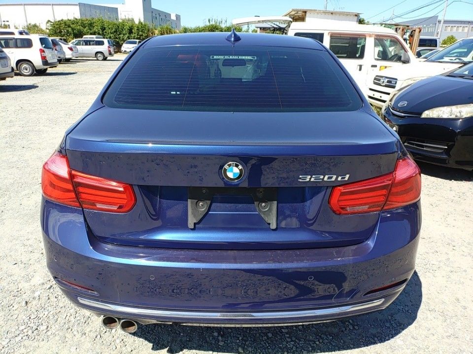 2016 BMW 3 Series auction photo 5