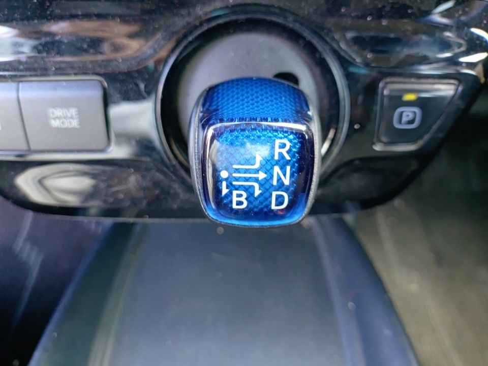 2021 Toyota Prius auction photo 12