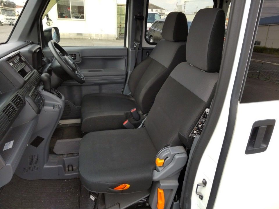2019 Honda N-VAN auction photo 16