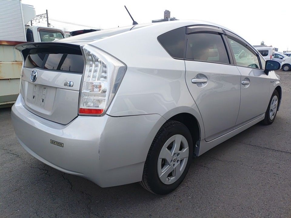 2011 Toyota Prius auction photo 2