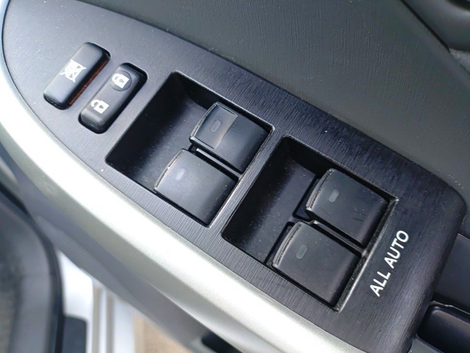 2011 Toyota Prius auction photo 14