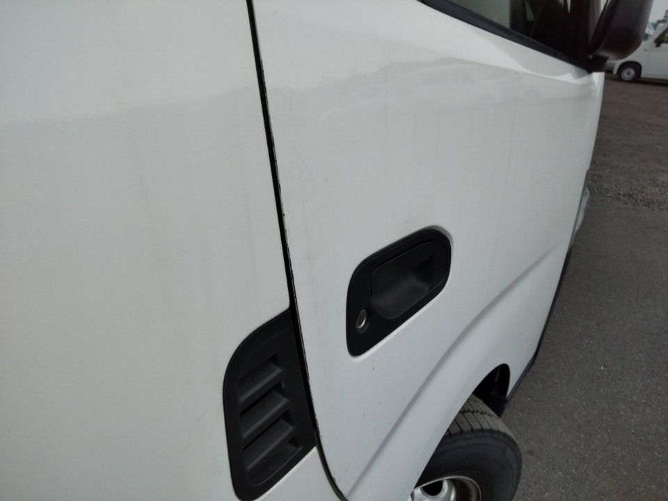 2014 Nissan NV350 Caravan auction photo 21