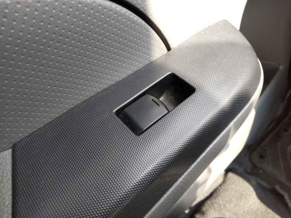 2014 Nissan NV350 Caravan auction photo 13