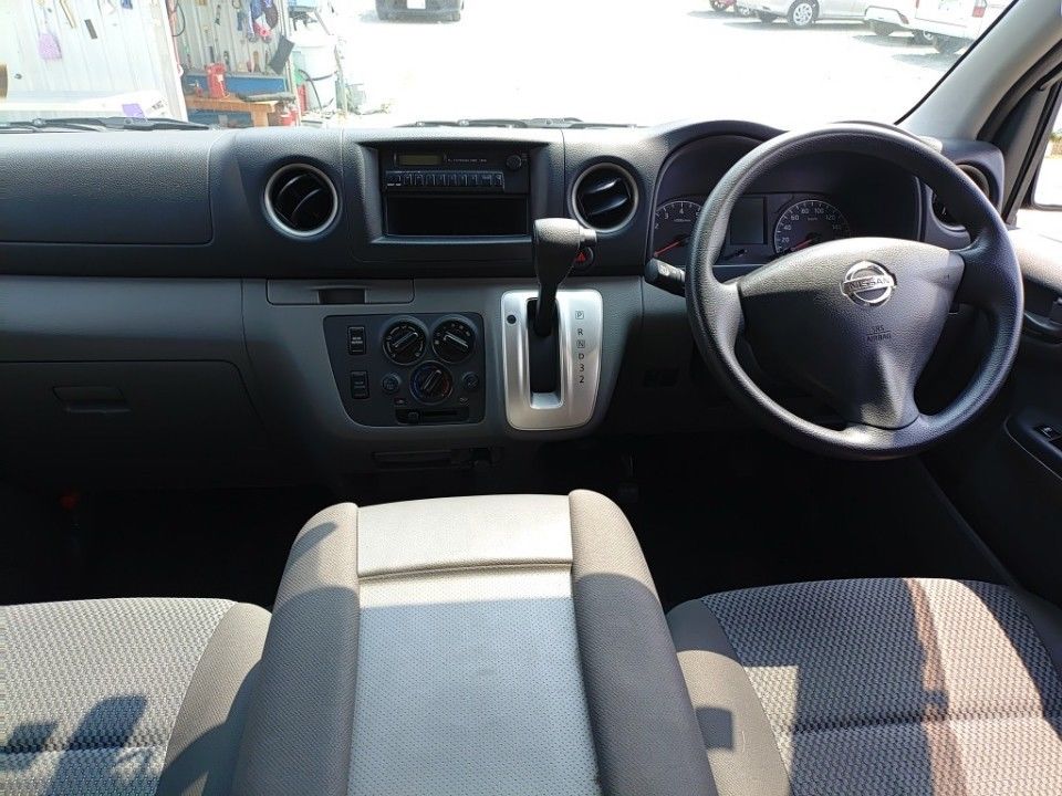 2013 Nissan NV350 Caravan auction photo 3