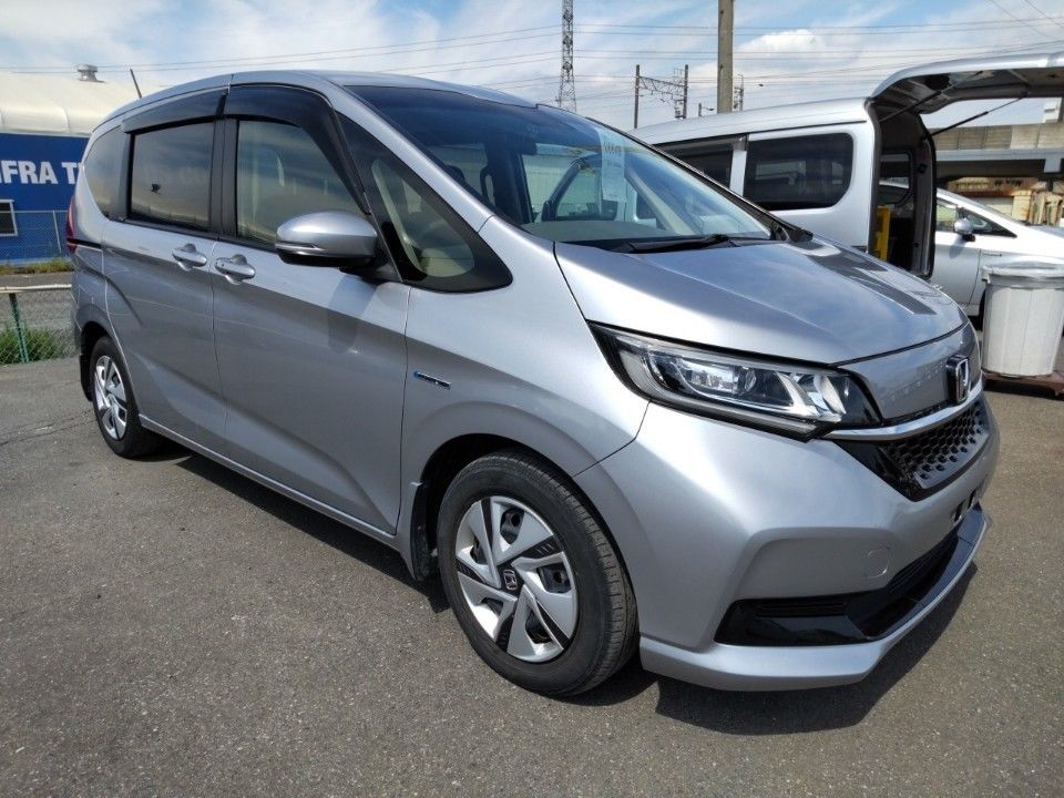 2021 Honda フリード + auction photo 4