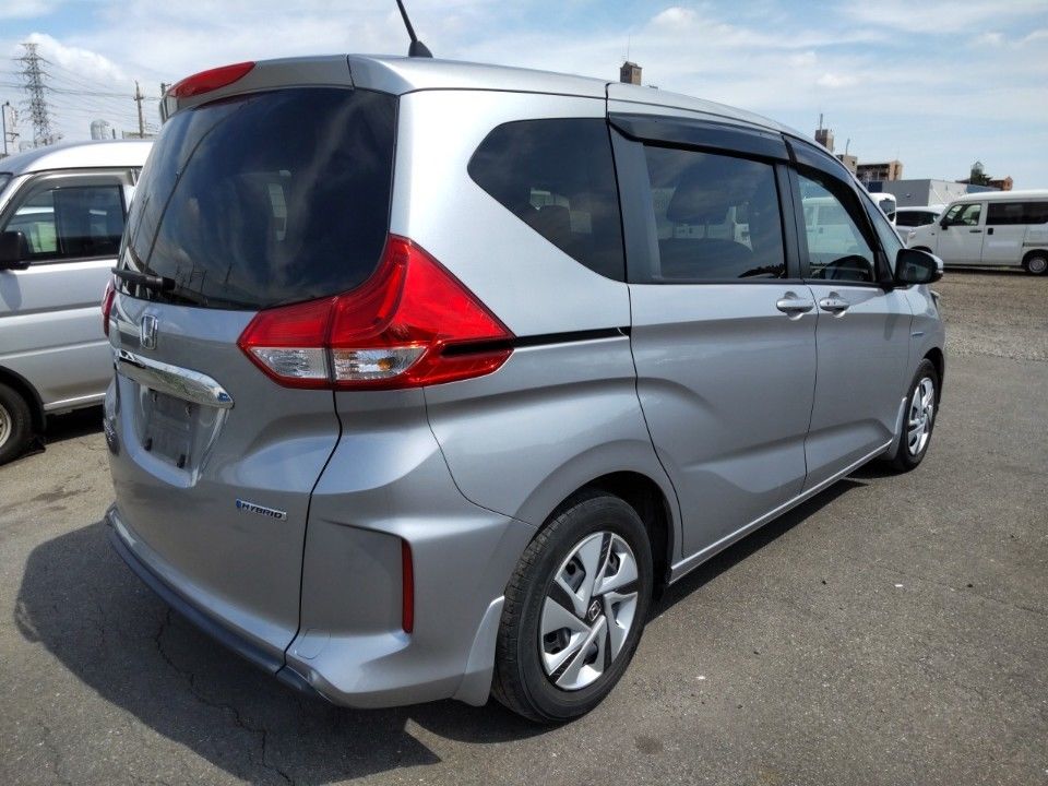 2021 Honda フリード + auction photo 2