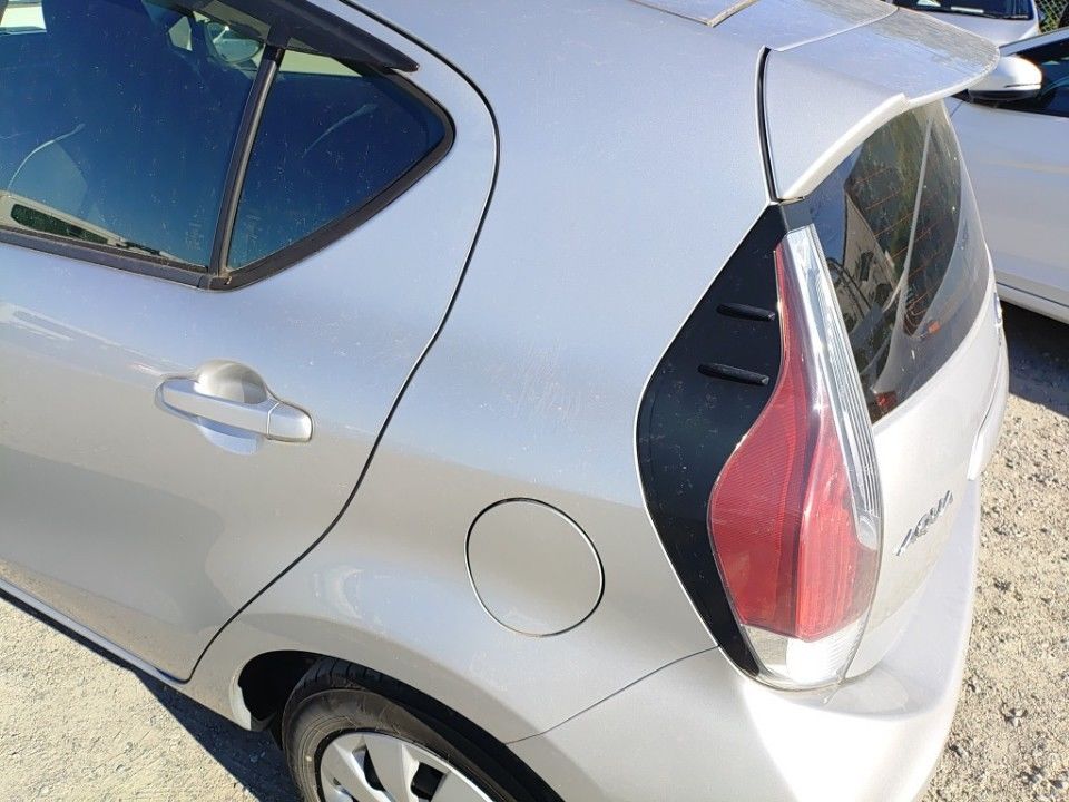 2015 Toyota Aqua auction photo 27