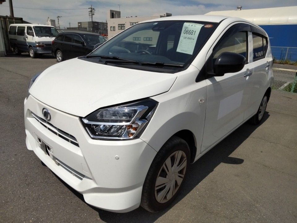 2021 Daihatsu Mira e:S Japan auction vehicle
